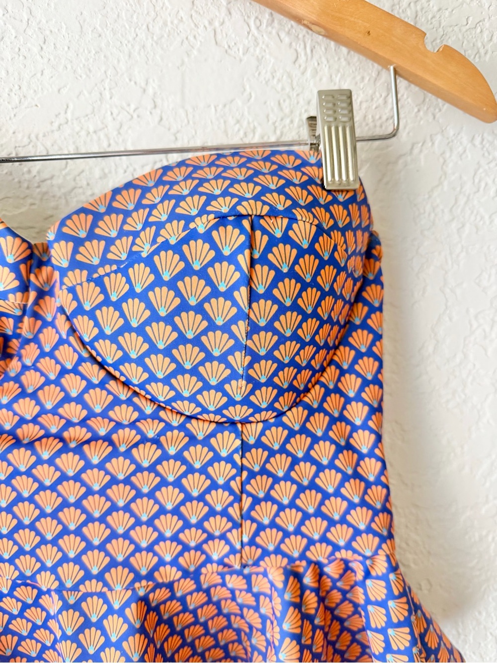 Albion Fit Blue Orange Fan Print Siren Peplum Swim Top Sz M - Picture 3 of 5